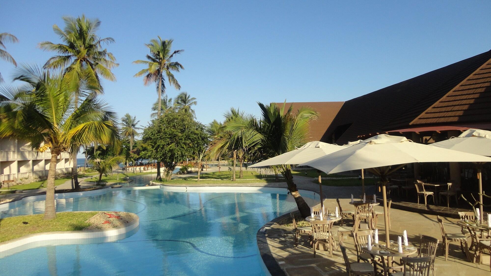Amani Tiwi Beach Resort Exterior photo