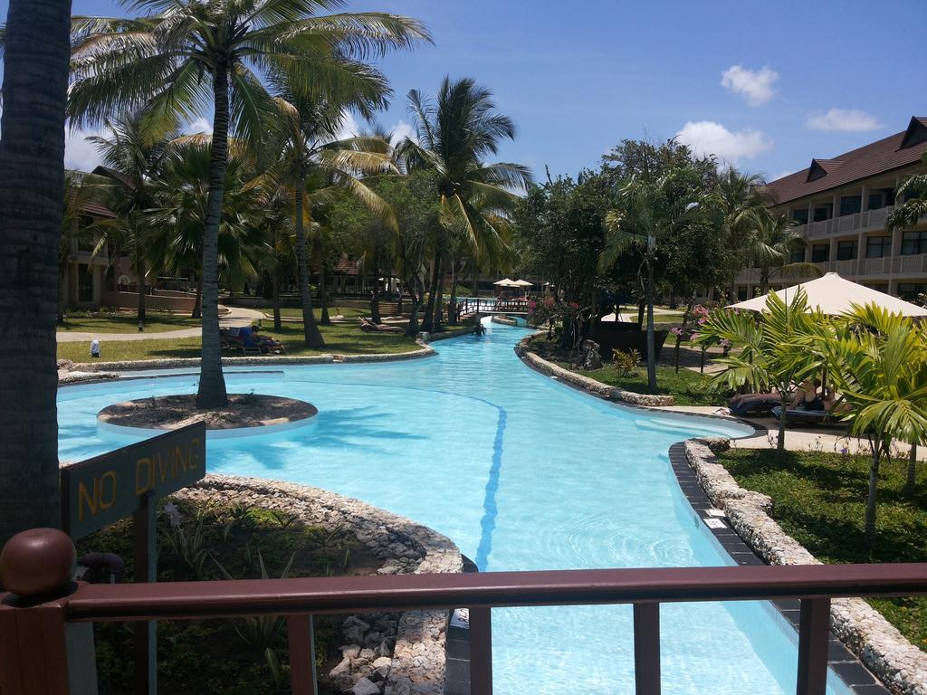 Amani Tiwi Beach Resort Exterior photo